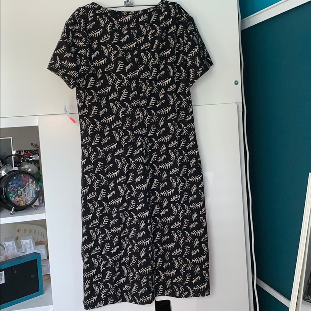 Black and White Patterned Dress - Picture 2 of 5